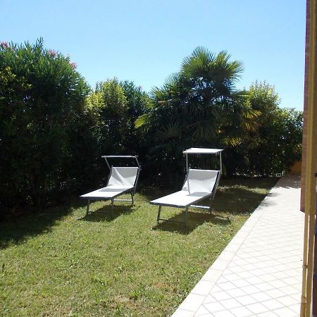 Alessandria Residence デセンツァーノ・デル・ガルダ エクステリア 写真