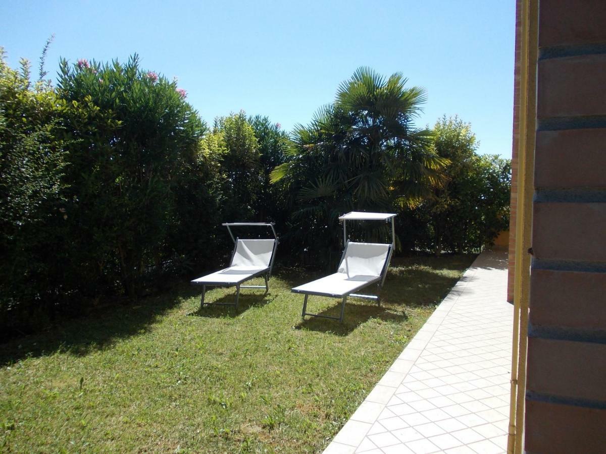 Alessandria Residence デセンツァーノ・デル・ガルダ エクステリア 写真