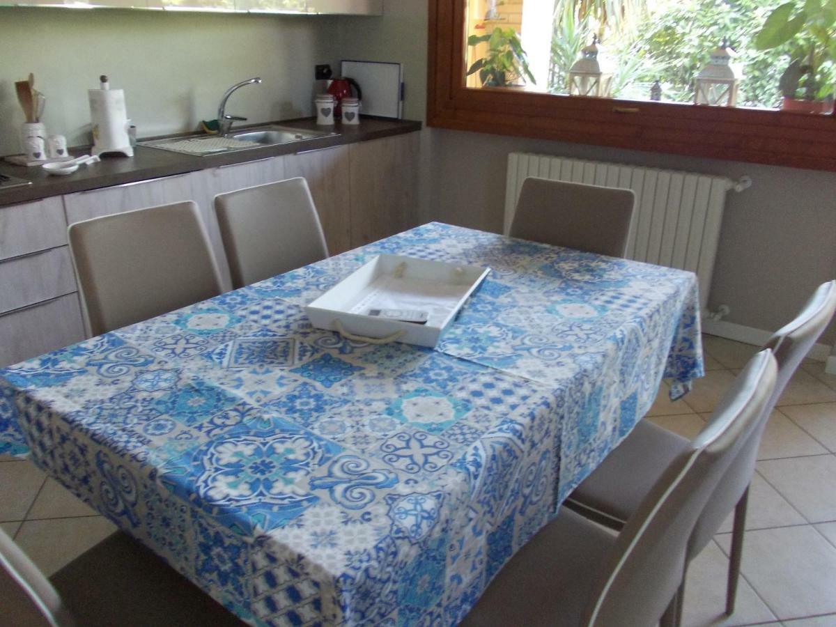 Alessandria Residence デセンツァーノ・デル・ガルダ エクステリア 写真