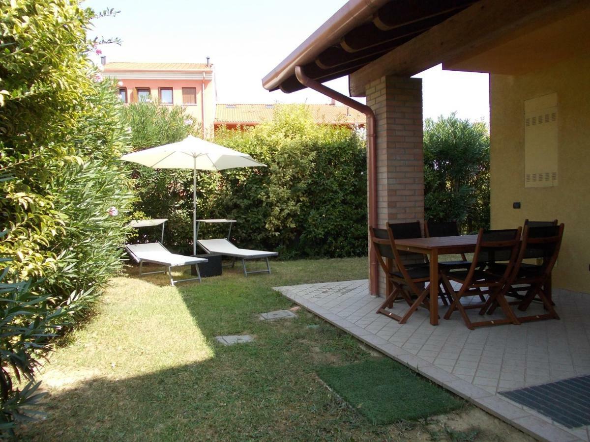 Alessandria Residence デセンツァーノ・デル・ガルダ エクステリア 写真
